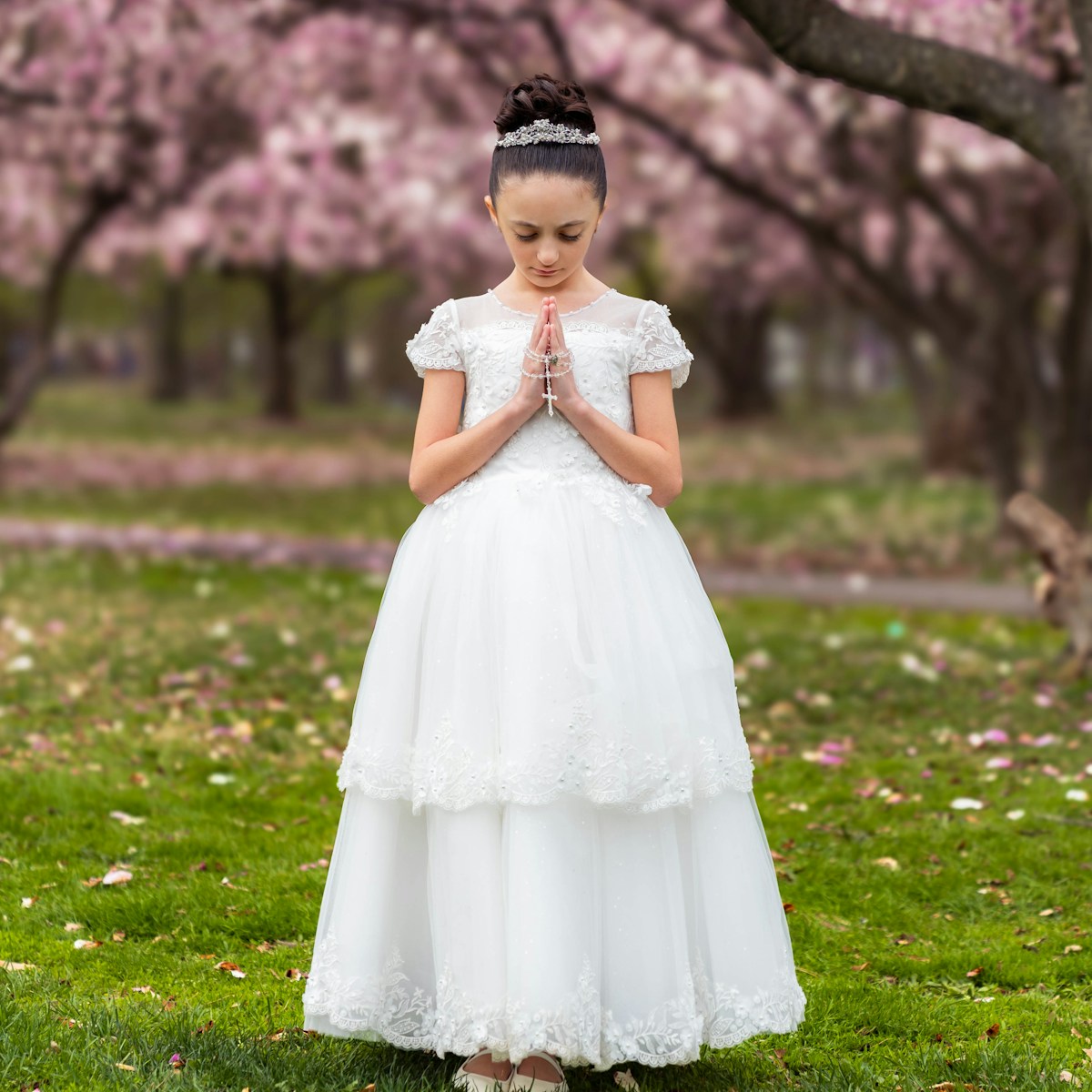 Vestido blanco de primera comunión para niña — Emma Velázquez Infantil