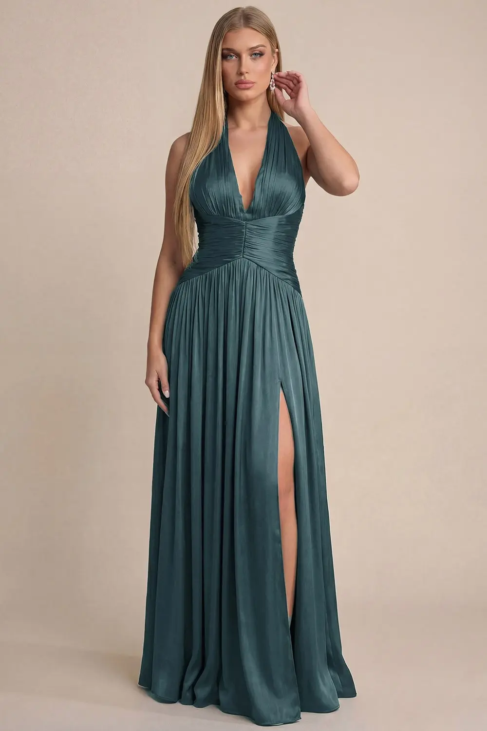 Vestido Largo de Noche Plisado Halter con Abertura Modelo 1051 — vista 3