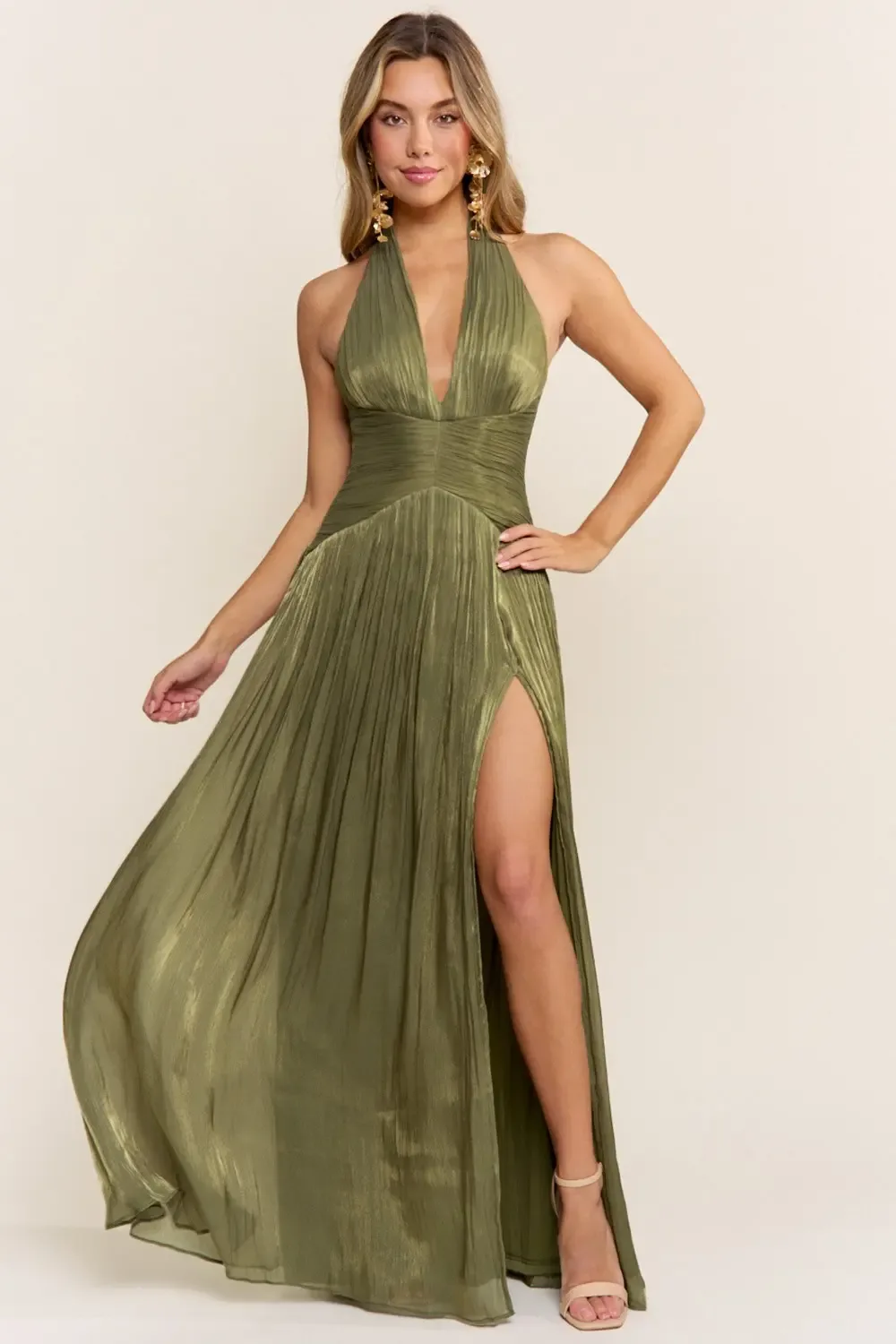 Vestido Largo De Noche Plisado Con Escote Halter | Modelo EV1051 — vista 5