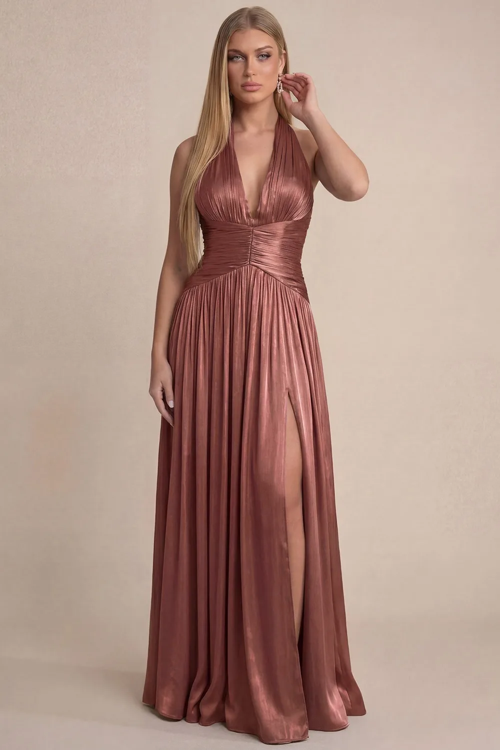 Vestido Largo De Noche Plisado Con Escote Halter | Modelo EV1051 — vista 6