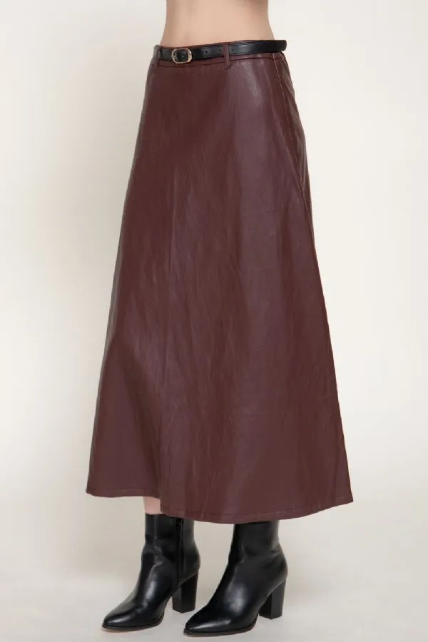 Falda Maxi De Efecto Piel Vino Tinto Con Cinturón Para Dama – Modelo S15407 — vista 3