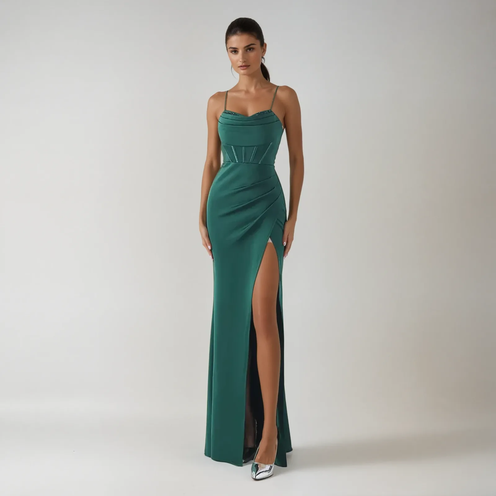 Vestido Largo De Noche Con Corsé De Varillas, Espalda Encordada Y Abertura - Modelo EV711